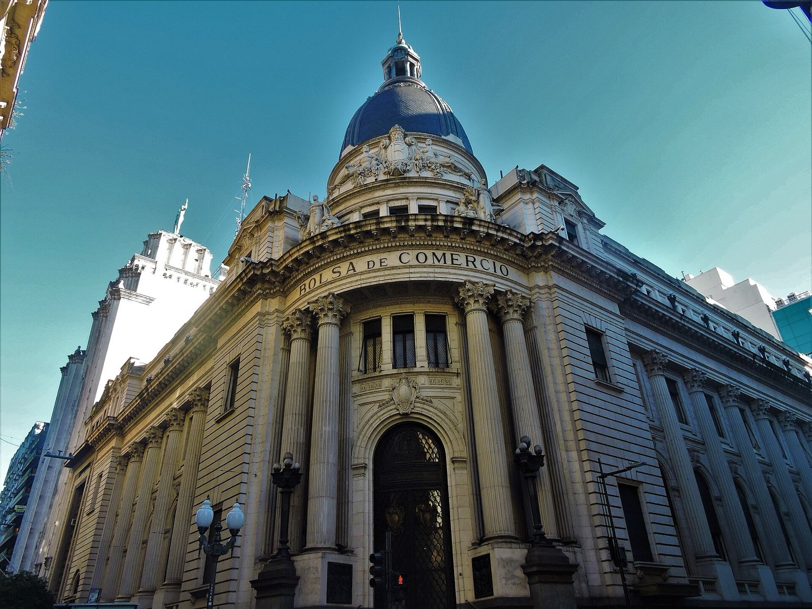 Fachada de la Bolsa de Comercio de Rosario